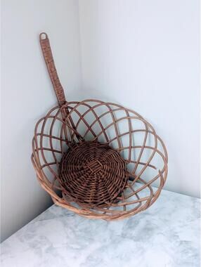 Vintage rattan wicker fruit basket open loop pattern w/ handle Vtg Cottage Core